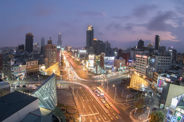 O5/R10 美麗島駅